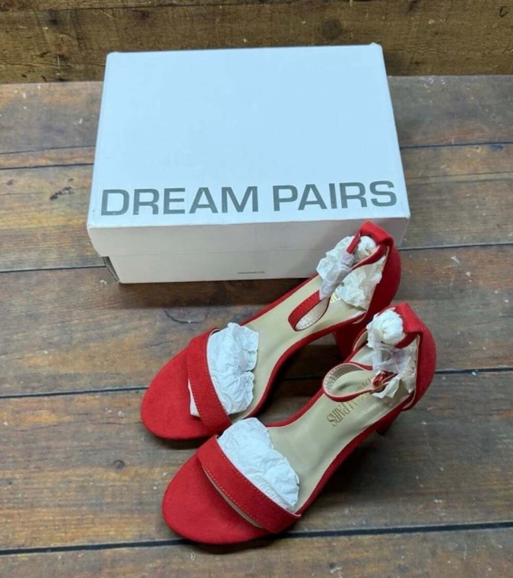 Dream Pairs Hi-Chunk Size 8 Red Suede Ankle Strap Heels